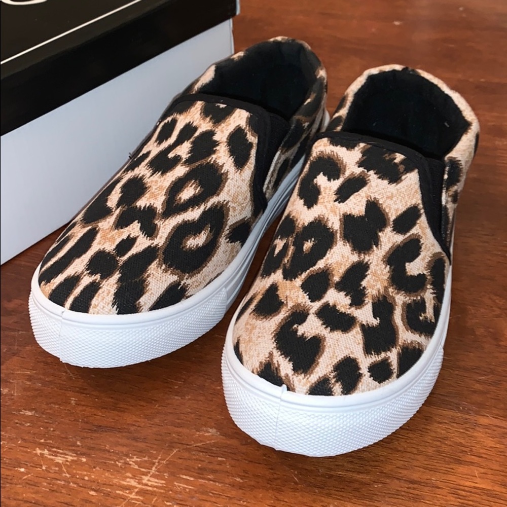 Cheetah print shoes